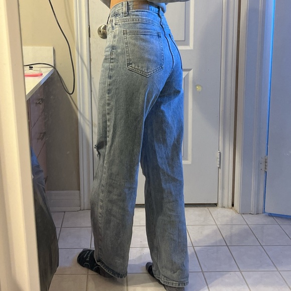 High waisted distressed blue washed jeans - Picture 2 of 2
